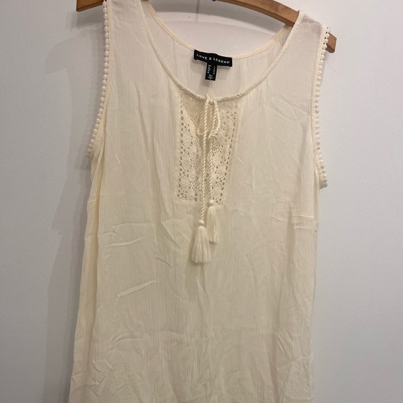 🆓🆓🆓🆓Free with purschase 🆓🆓🆓🆓 Love and legend beige top xl - Picture 1 of 7